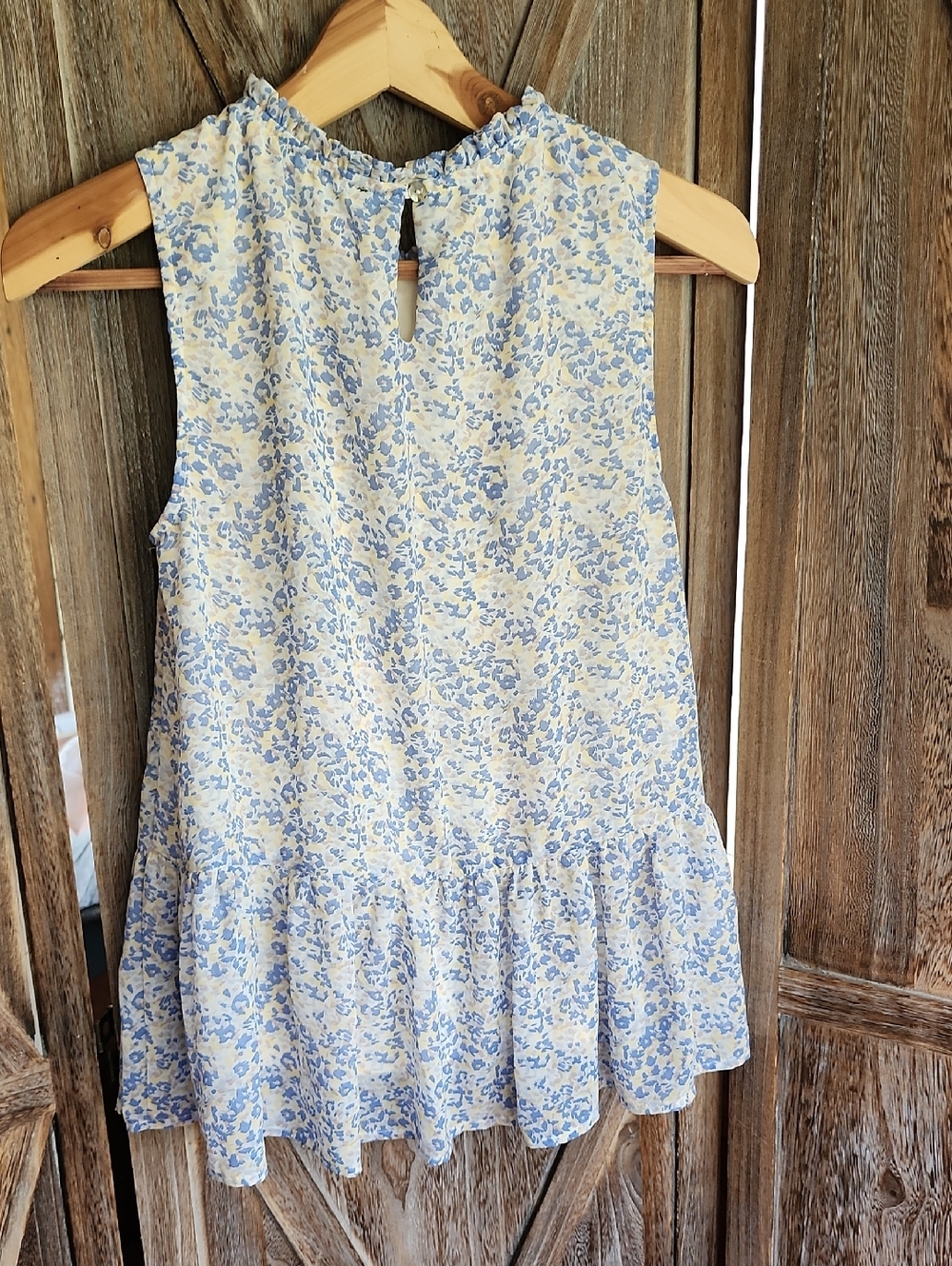 Staccoato Ladies Sleevless Blouse - Picture 5 of 5